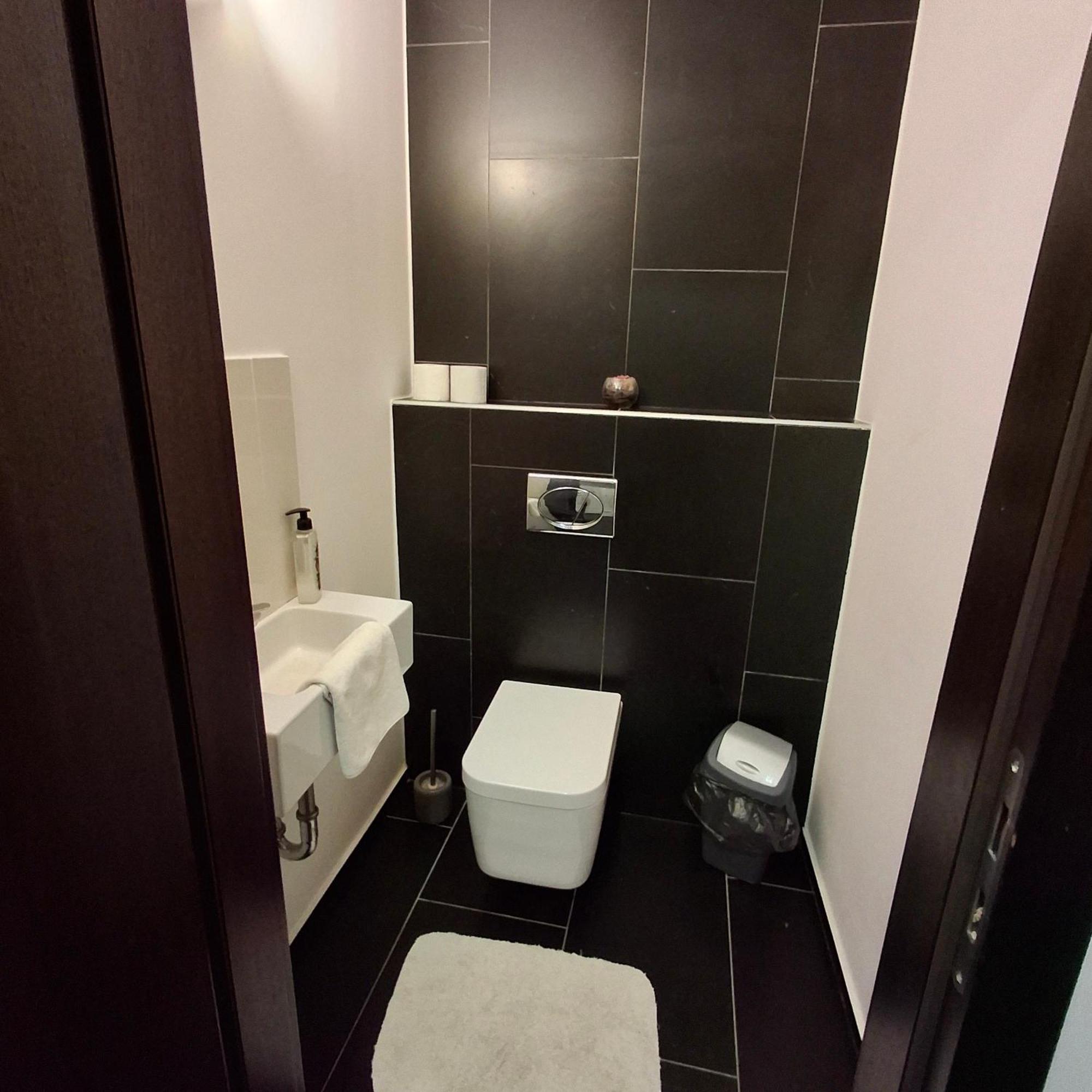 Unicorniselit Apartmanok إغير المظهر الخارجي الصورة