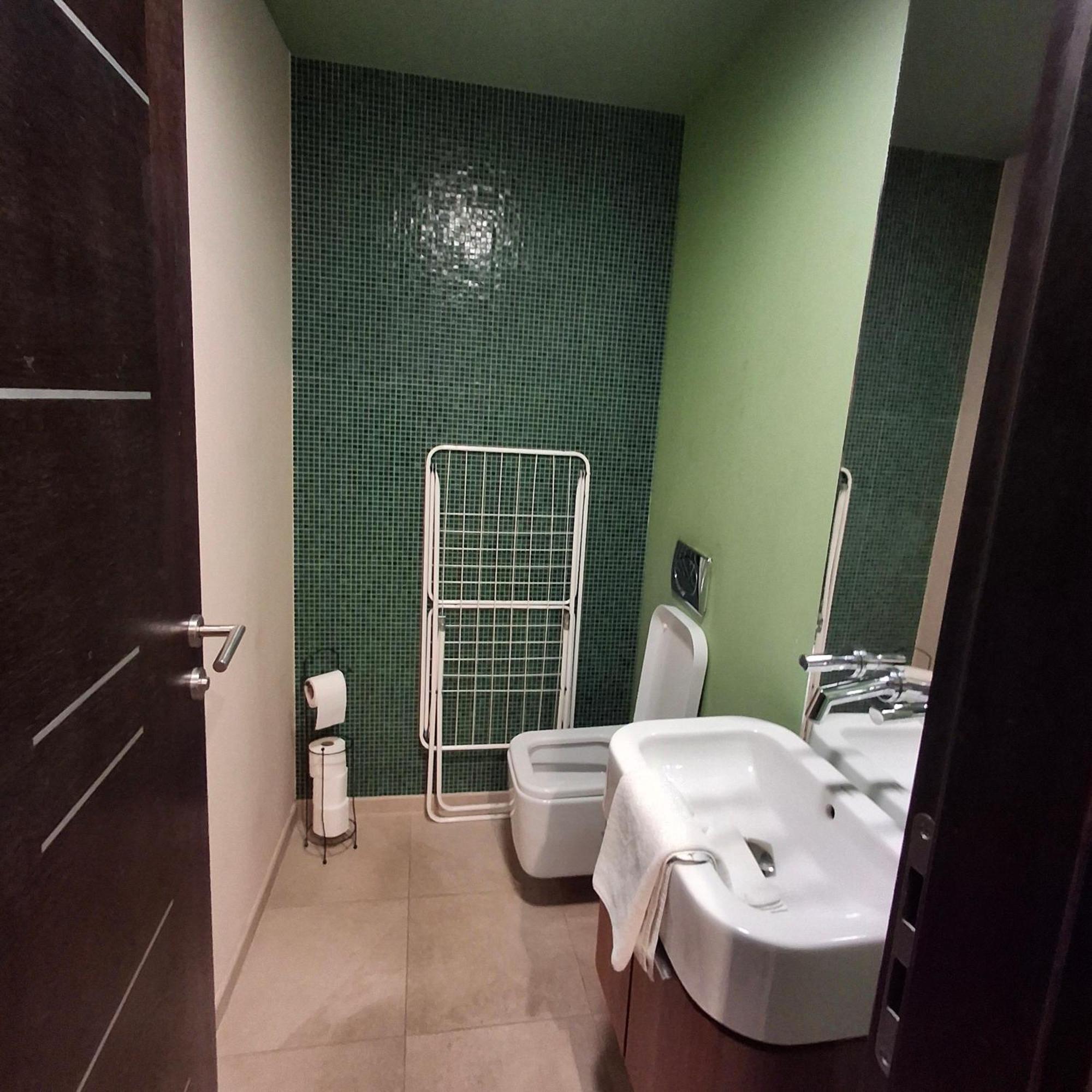 Unicorniselit Apartmanok إغير المظهر الخارجي الصورة