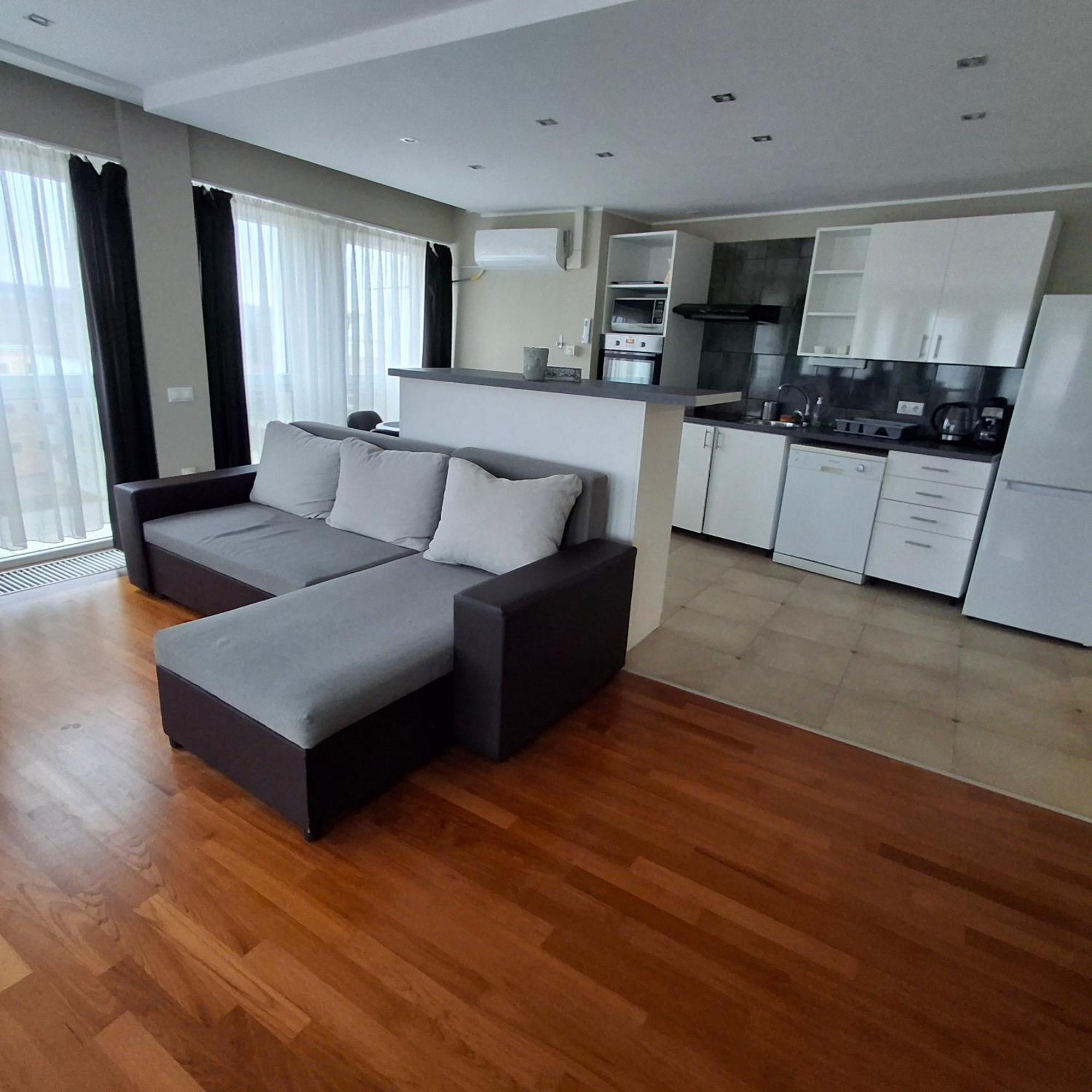 Unicorniselit Apartmanok إغير المظهر الخارجي الصورة